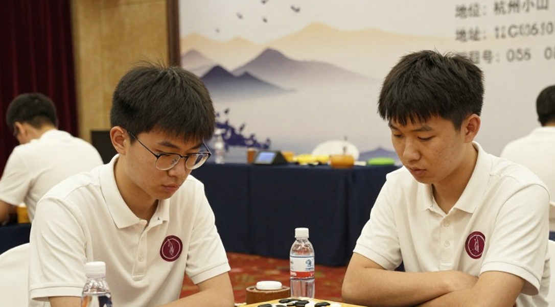 Elephant Gambit và giới hạn của một lời hứa 60 phút Elephant Gambit và giới hạn của một lời hứa 60 phút
