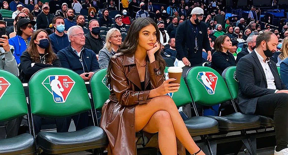Hai mươi cái tên không tên: Khi EuroLeague giấu mặt ngôi sao và giấu luôn dữ liệu