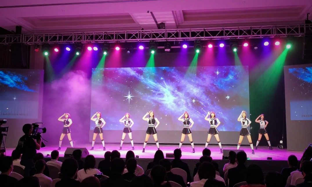 Lời khen của huấn luyện viên Misra và khoảng lặng phía sau tấm huy chương vàng Olympiad