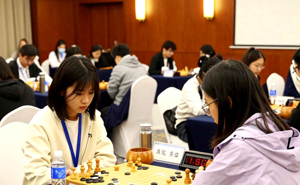 Khoảnh khắc Prague 2026: Khi những ván cờ ngắn trở thành thông điệp của cả một thế hệ