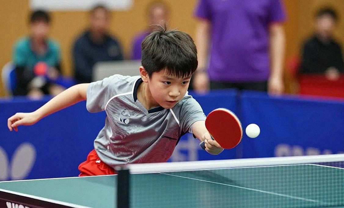 Bên trong một trung tâm bóng bàn cơ sở ở Keighley: khi bàn đã đủ, nút thắt nằm ở người dạy