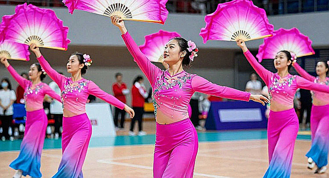 Phạm Quỳnh Hương 46 điểm: 'Mũi nhọn' 18 tuổi của tuyển bóng chuyền nữ Việt Nam và bài toán mang tên Trung Quốc